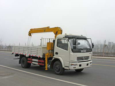 东风多利卡3.2吨 4吨随车起重运输车