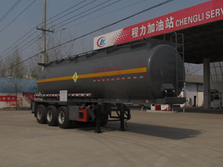 CLW9400GYW型氧化性物品罐式运输半挂车 