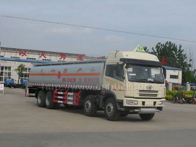 解放前四后八29立方运油车图片