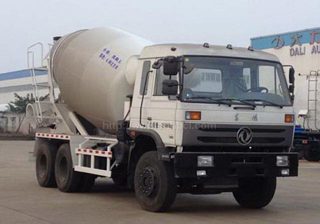 国四东风153混凝土搅拌运输车(8-10方)图片
